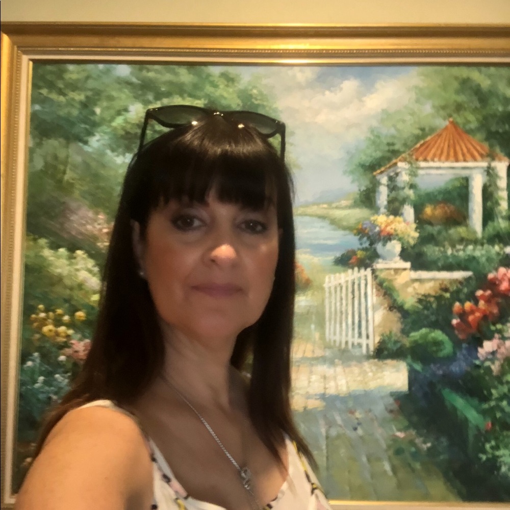 Meet your Posher, Diana